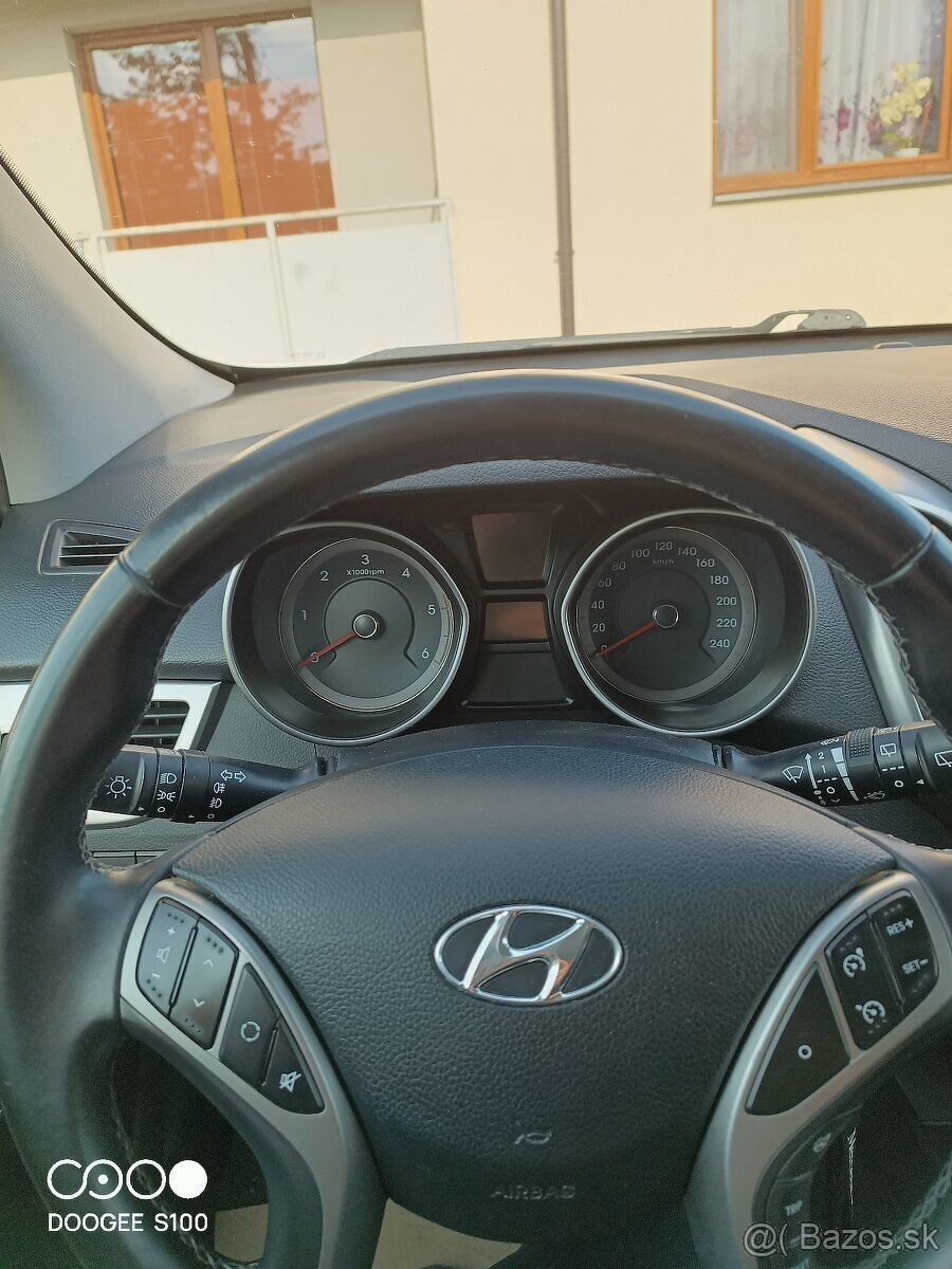 Hyundai i30 1.6Gdi, 99kW, r.v. 2013 - 6