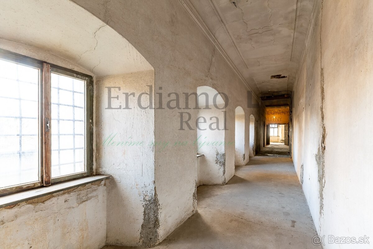 NA PREDAJ-Historický barokový kaštieľ v obci Tulčík - 6