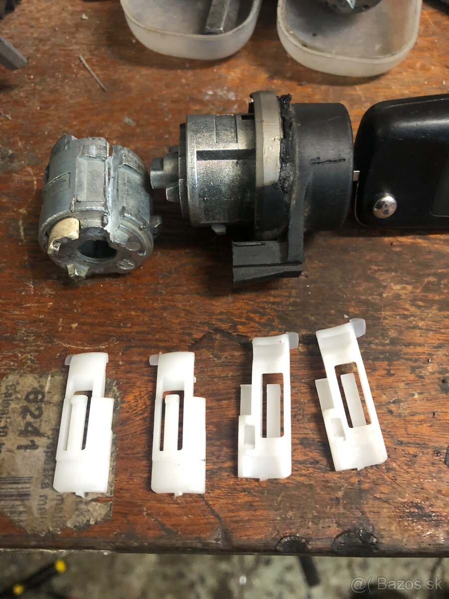 1k0905851B vw group Zámok spínacej skrinky peugeot citroen - 6