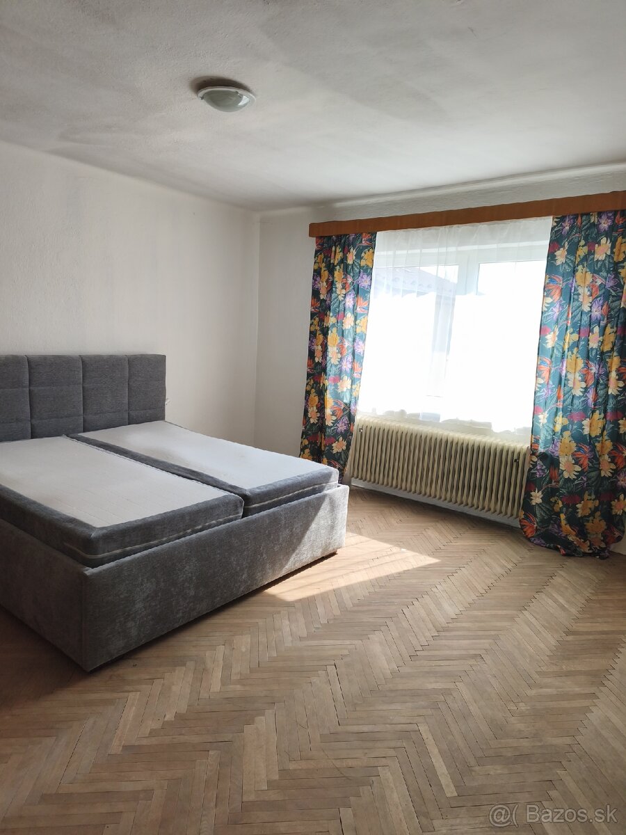 Prenájom domu blízko centra Zlaté Moravce - 6