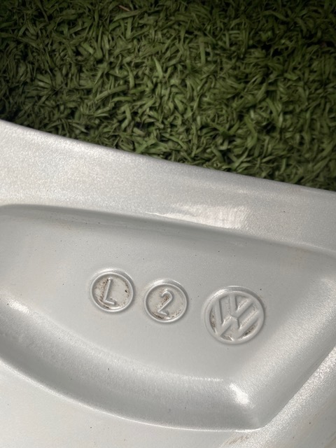 Originální Alu kola VW Golf 205/50/17 7mm DOT23 - 6