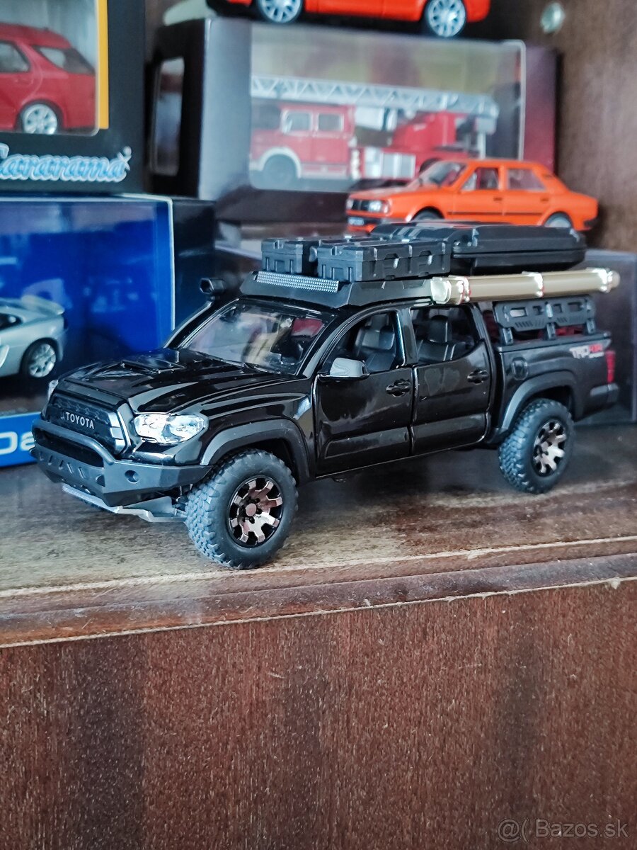 Toyota modely 1:32-1:43 - 6