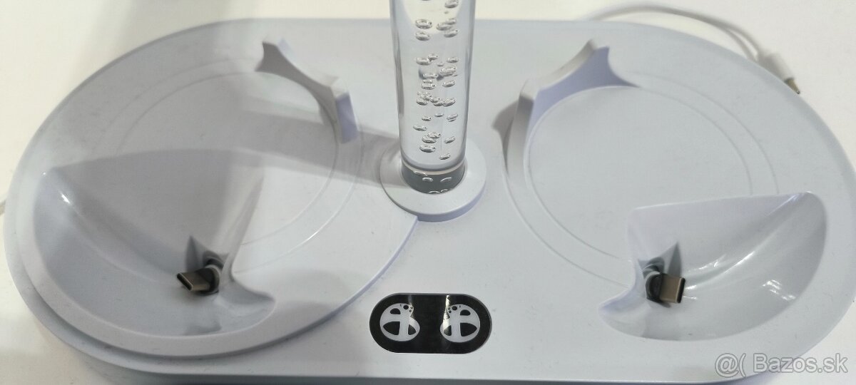 PSVR2 nabijaci stojan magnetický - 6