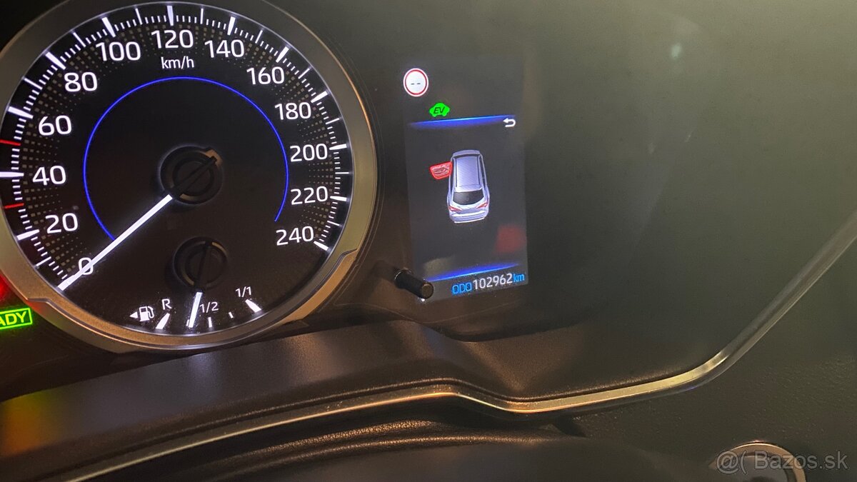 Toyota Corolla Hybrid 2021 na predaj - 6