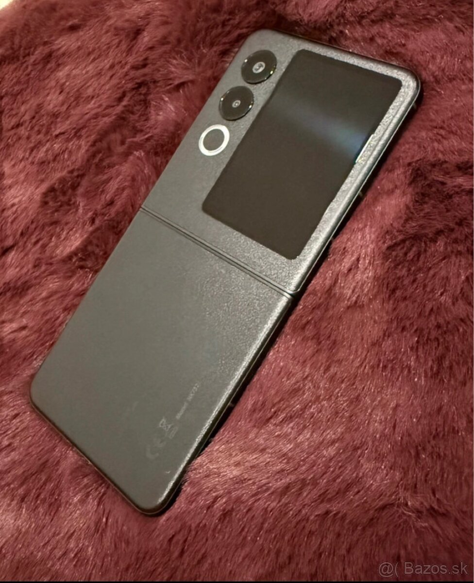 ZTE Nubia Flip 2 - 6