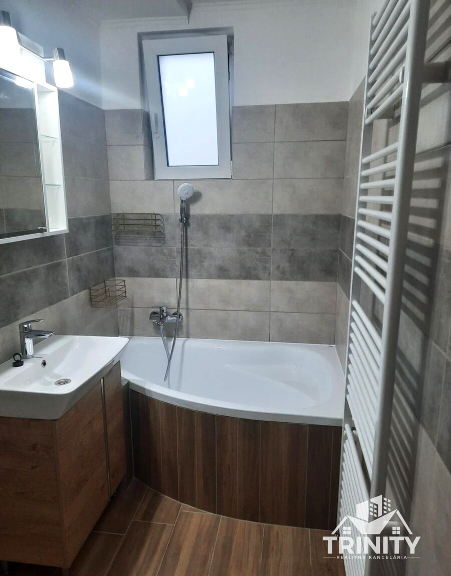 Na predaj 3-izbový byt s balkónom v meste Hurbanovo - 6