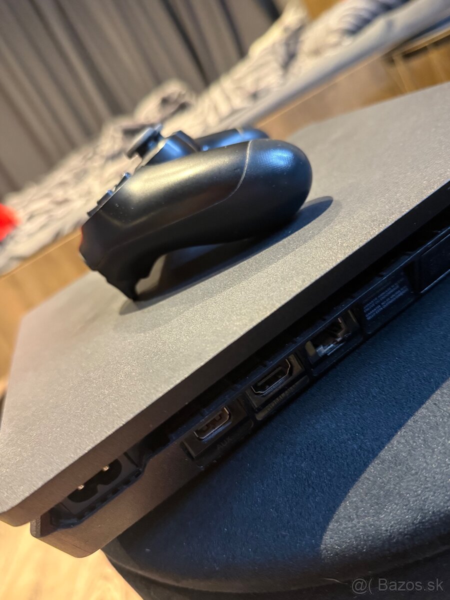 Sony PlayStation 4 Slim 500GB jet black - 6