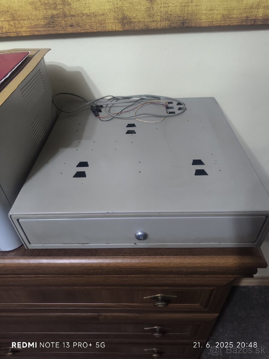 Euro 150/0 Flexy STD s výsuvnou pokladňou na peniaze. - 6