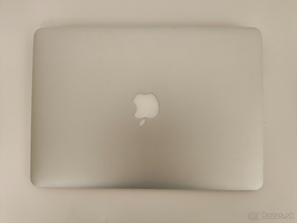 MacBook Air A1466 (2017) | i5 | 8 GB RAM | 128 GB SSD - 6