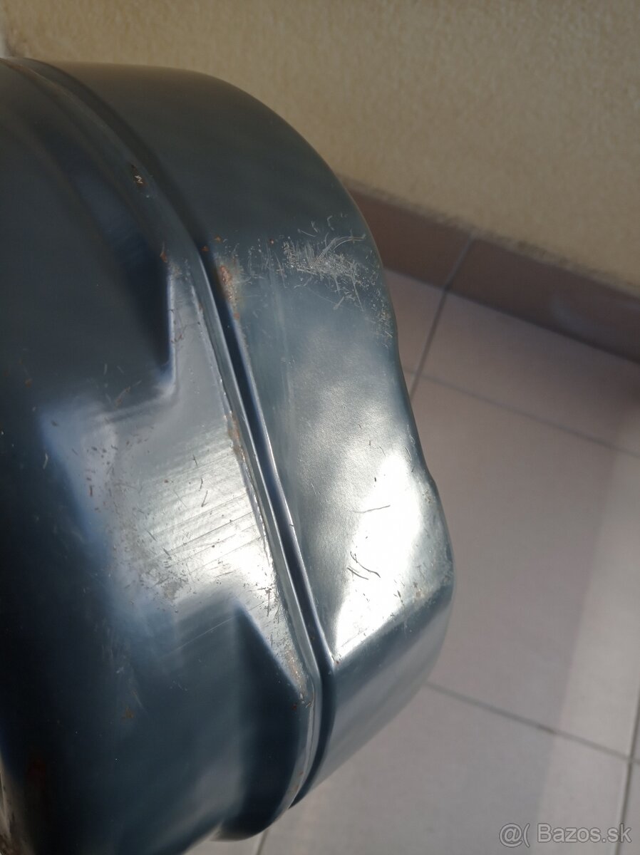 Predám bellino kanister do rezervy na Mercedes. - 6