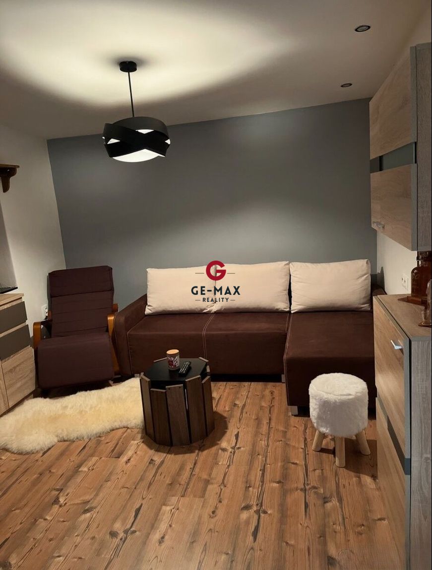 NA PREDAJ: DVOJPODLAŽNÁ CHATA – KLOKOČOV, CHATOVÁ OBLASŤ BOG - 6