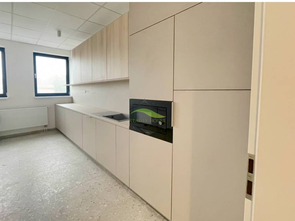 Moderné Nové kancelárie na PRENÁJOM - 20 - 30 m2 - 6