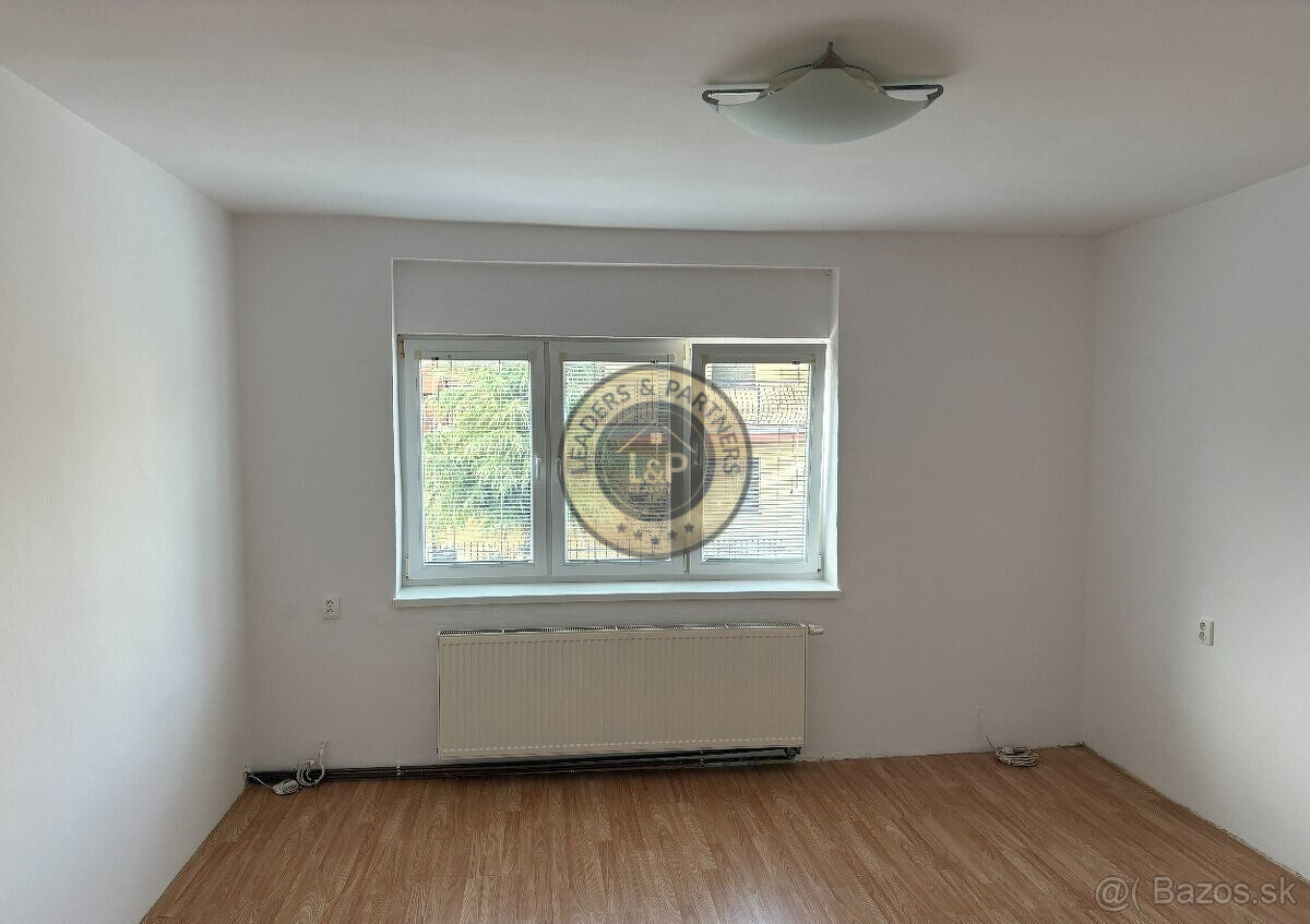 Na predaj rodinný dom s pozemkom v Seredi Topoľová ulica - 6