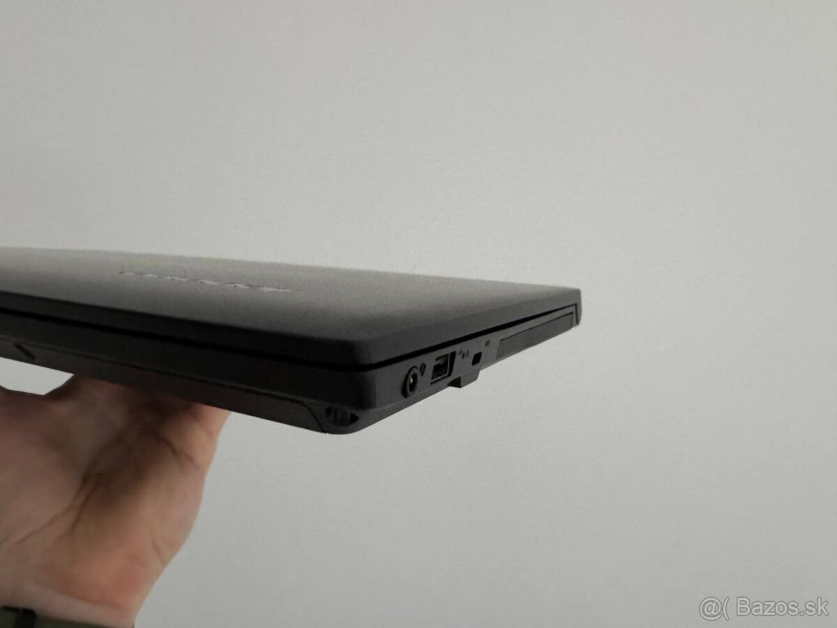 Lenovo, 128Gb SSD, 8Gb RAM, Výdrž 4h, Čistý Win 10 PRO - 6