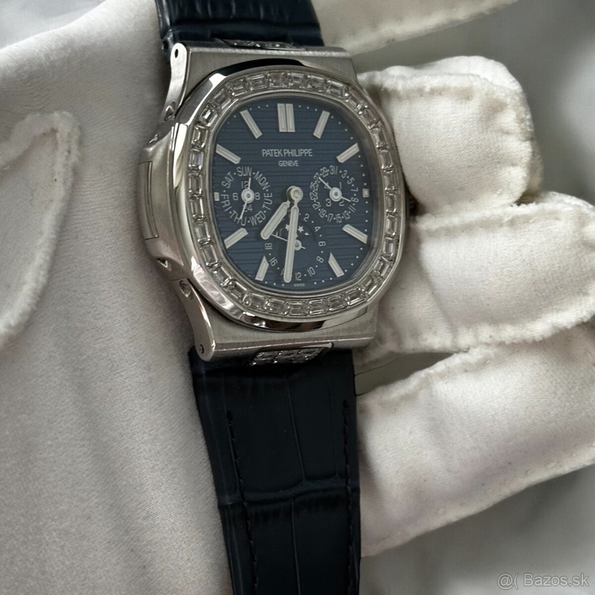 Patek Philippe Nautilus Blue/Diamond - 6