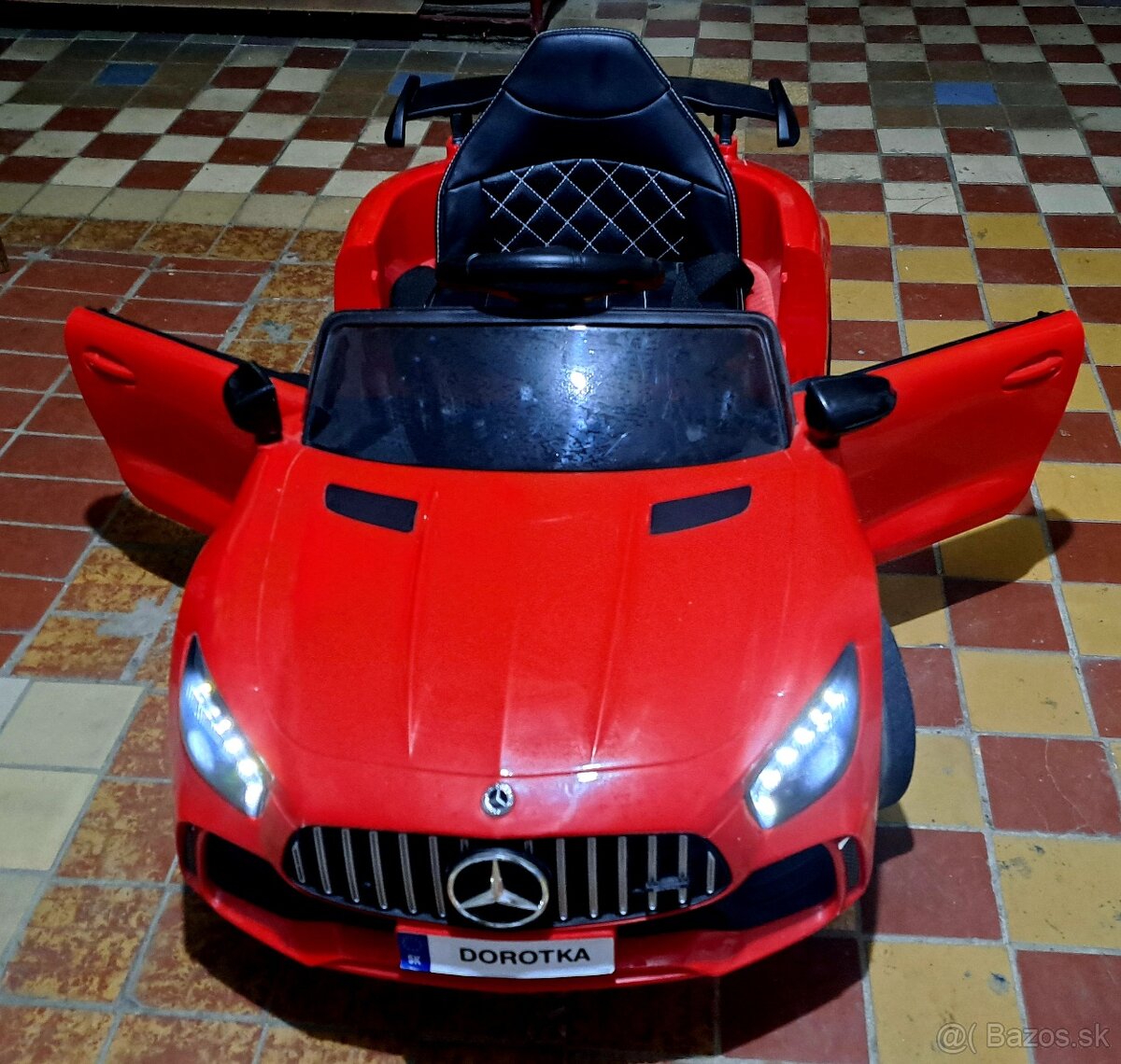 Mercedes AMG GT R - 6