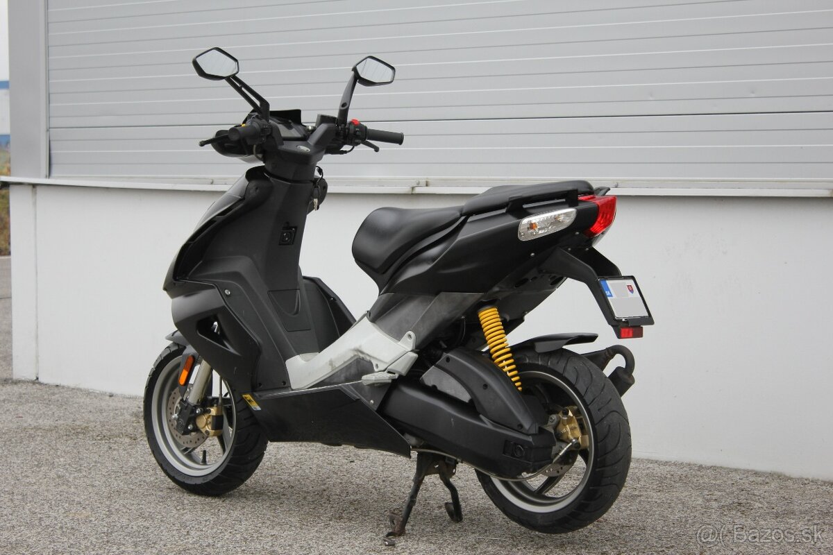 skúter aprilia SR50 2009 AM od 15 rokov ZIMNÁ CENA - 6