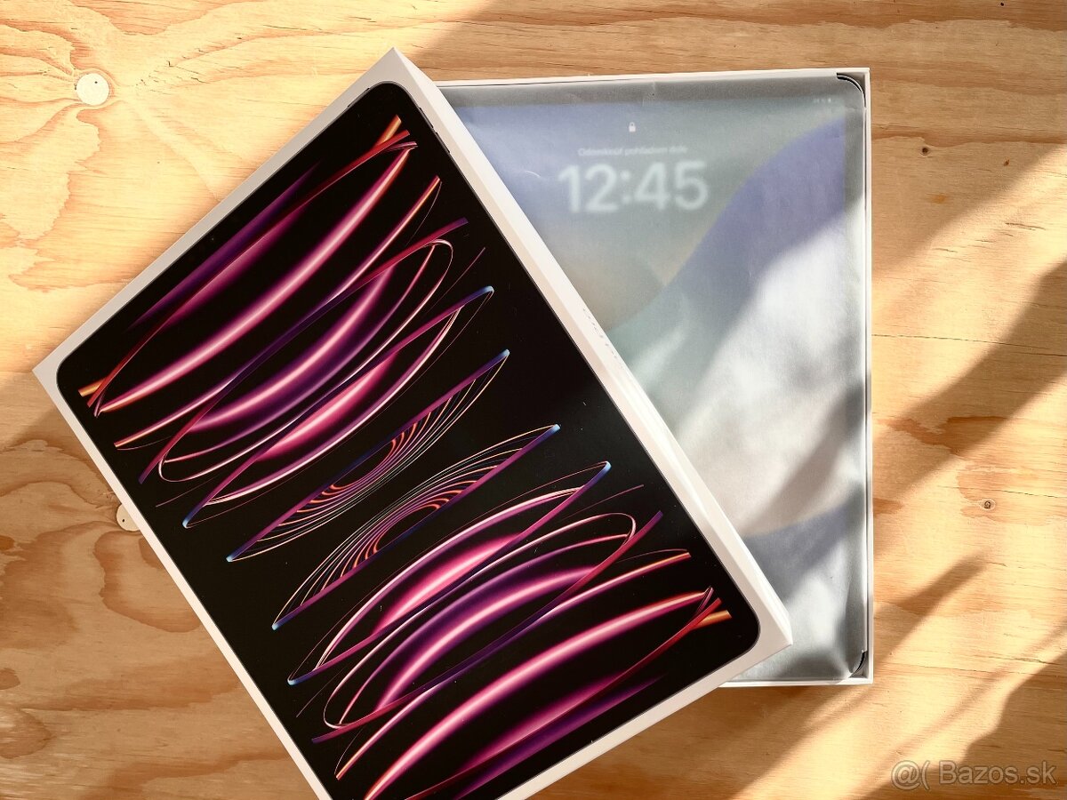 Apple iPad Pro 12,9" M2 (2022) 256 GB + Pencil + Combo Touc - 6