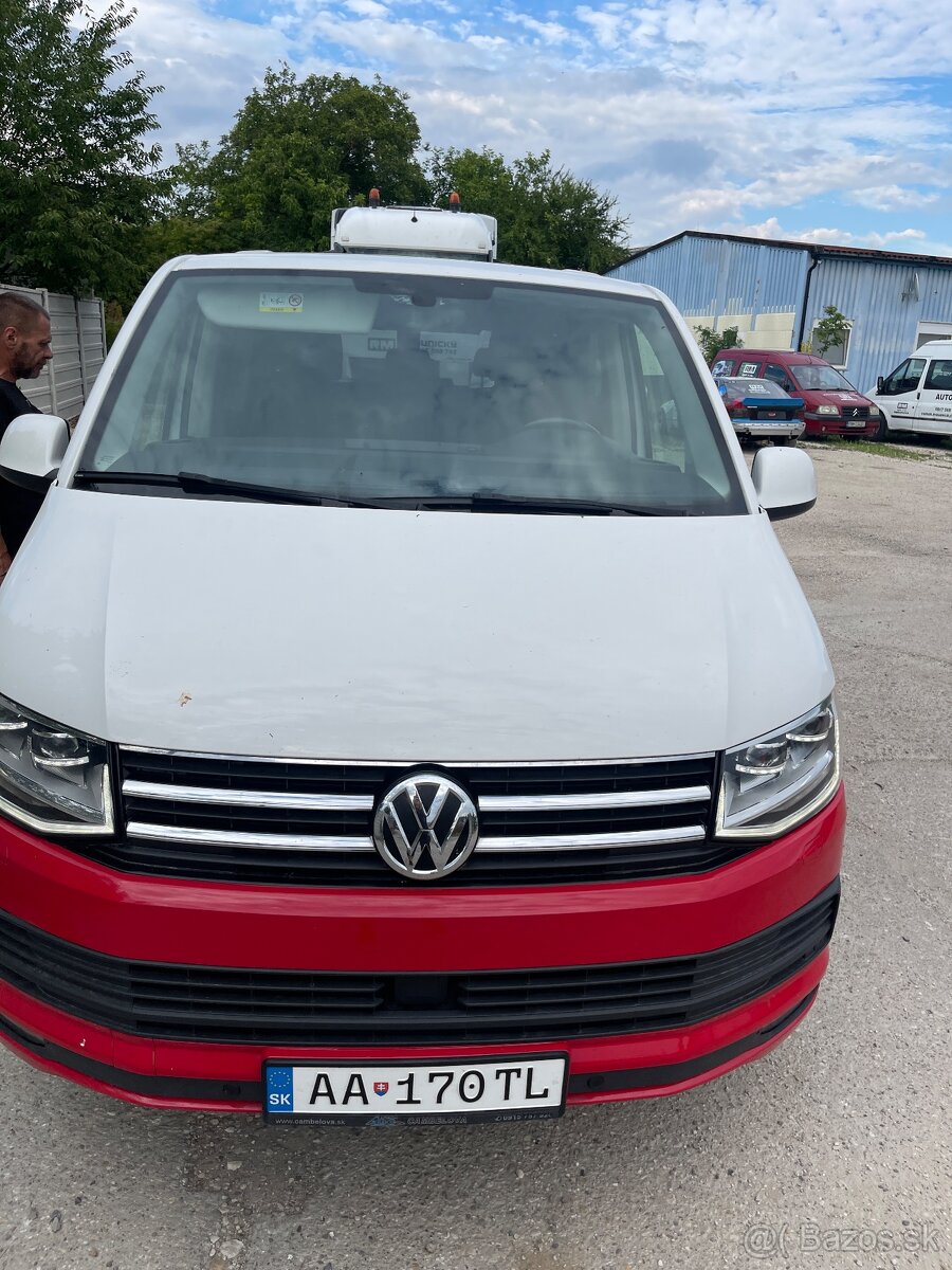 Volkswagen Caravelle T6 - 6