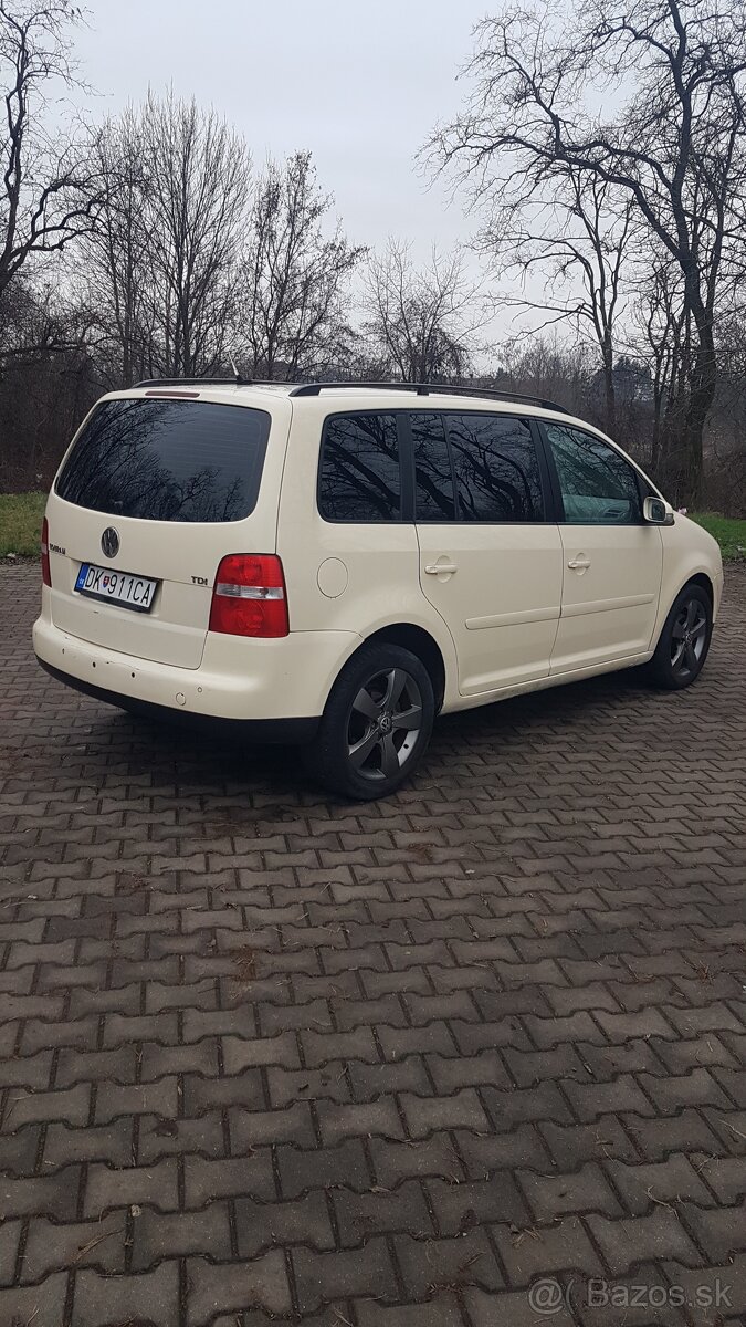 touran 1.9tdi DSG-automat, 7-miestne - 6