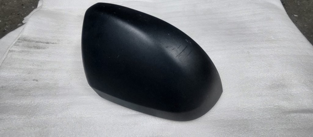 Toyota Prius V 5 - pirela Mercedes EQB Vito - kryt zrkadla - 6