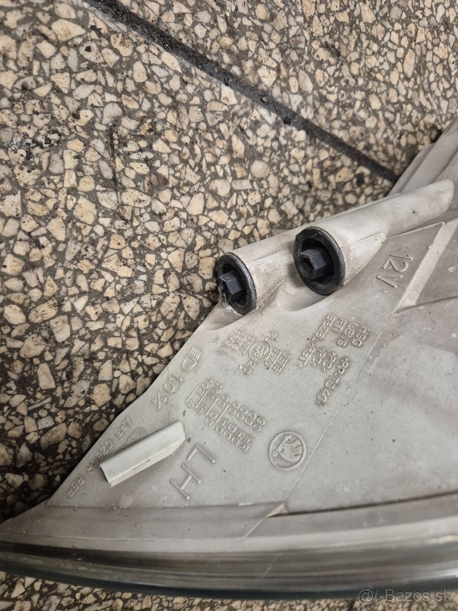 Predám predné svetlá na Škoda Octavia II 2 predfacelift - 6