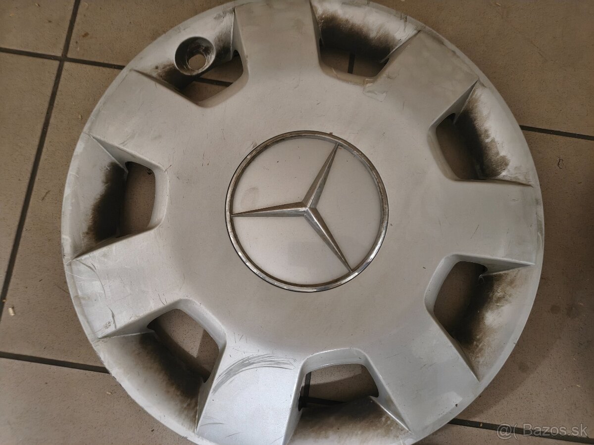 Puklice R16 Mercedes - 6