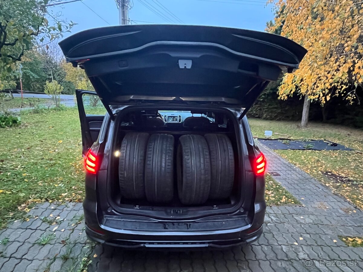 Predám Ford S-MAX ST-Line, 135000 km - 6