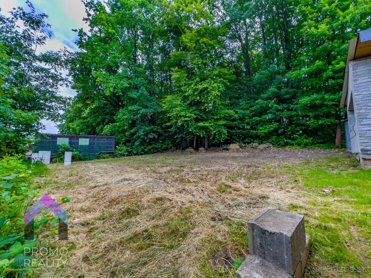 Krásny pozemok len minútu od Domaše - 6