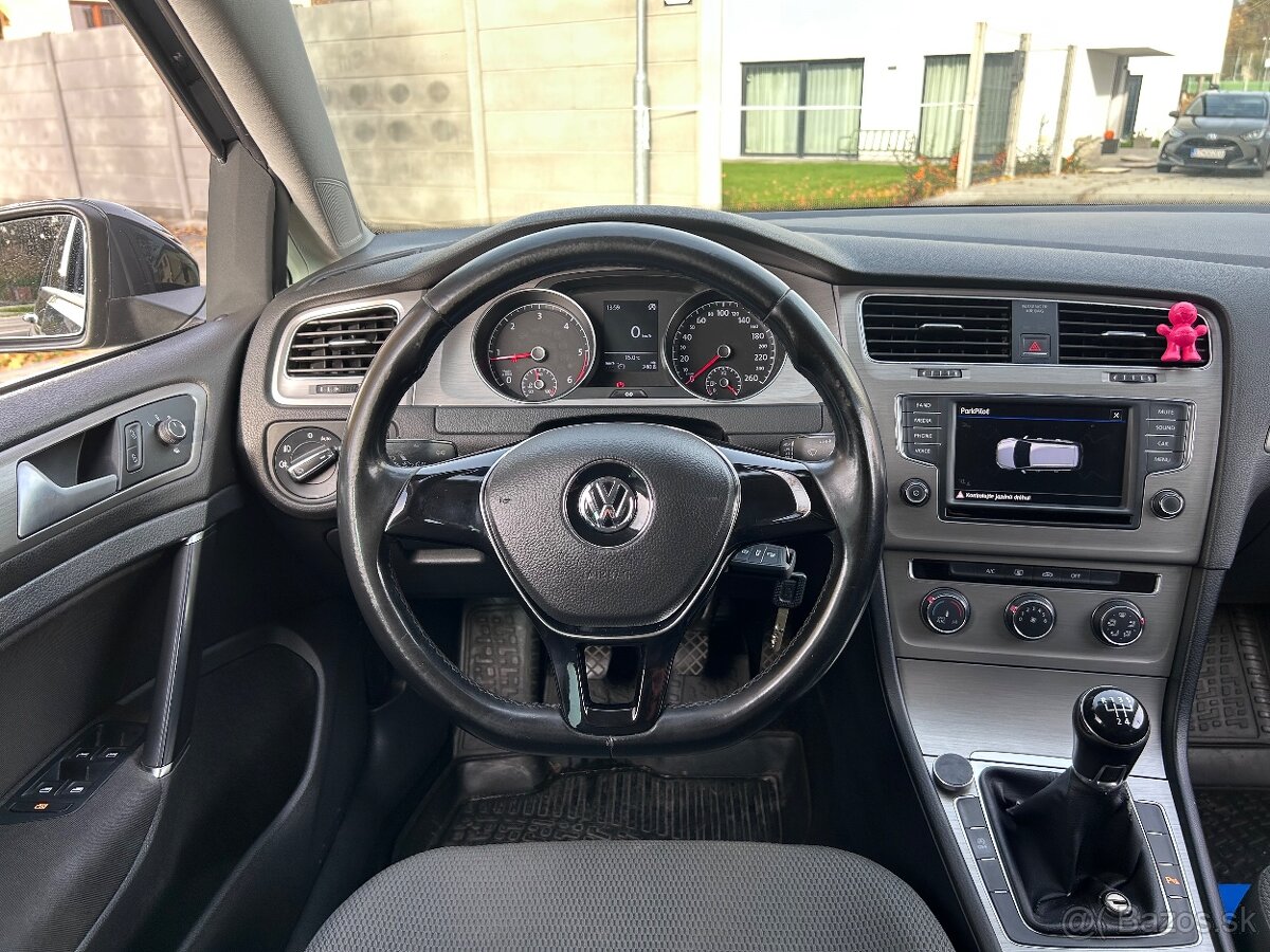 VW Golf 7 Hatchback - 6