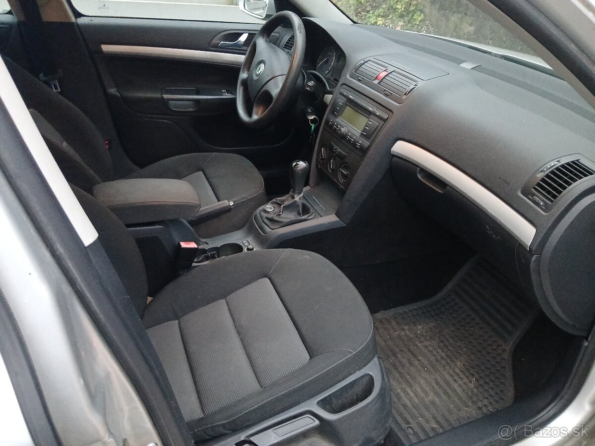 Octavia 2 1.9tdi - 6