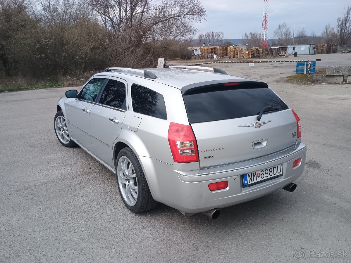 Chrysler 300c - 6