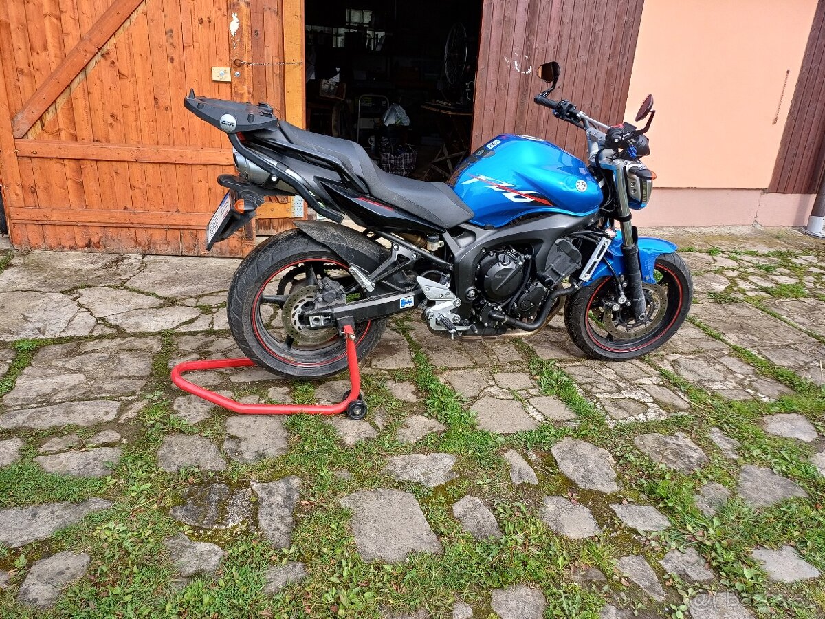Yamaha FZ6 S2 - 6