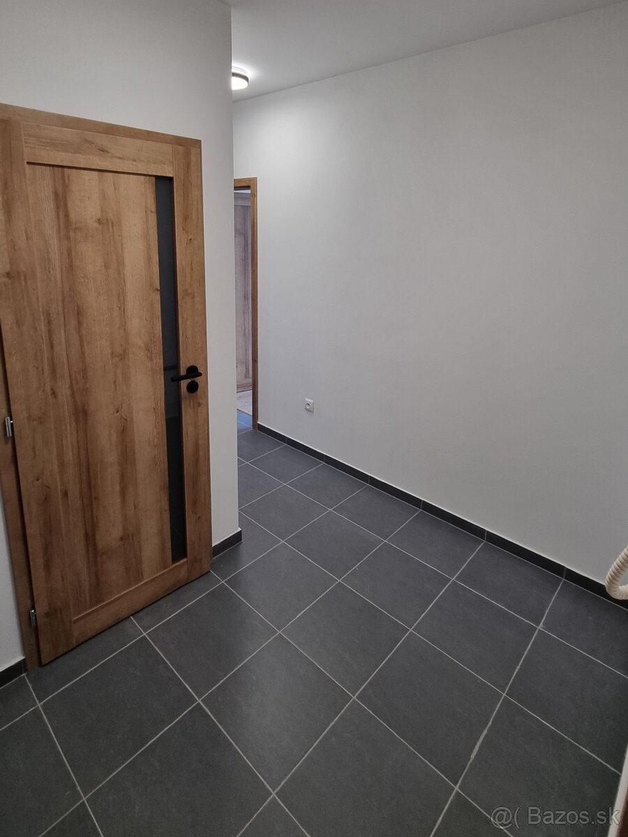 Na prenájom 2-izbový byt s čiastočne prekrytou terasou – BD - 6