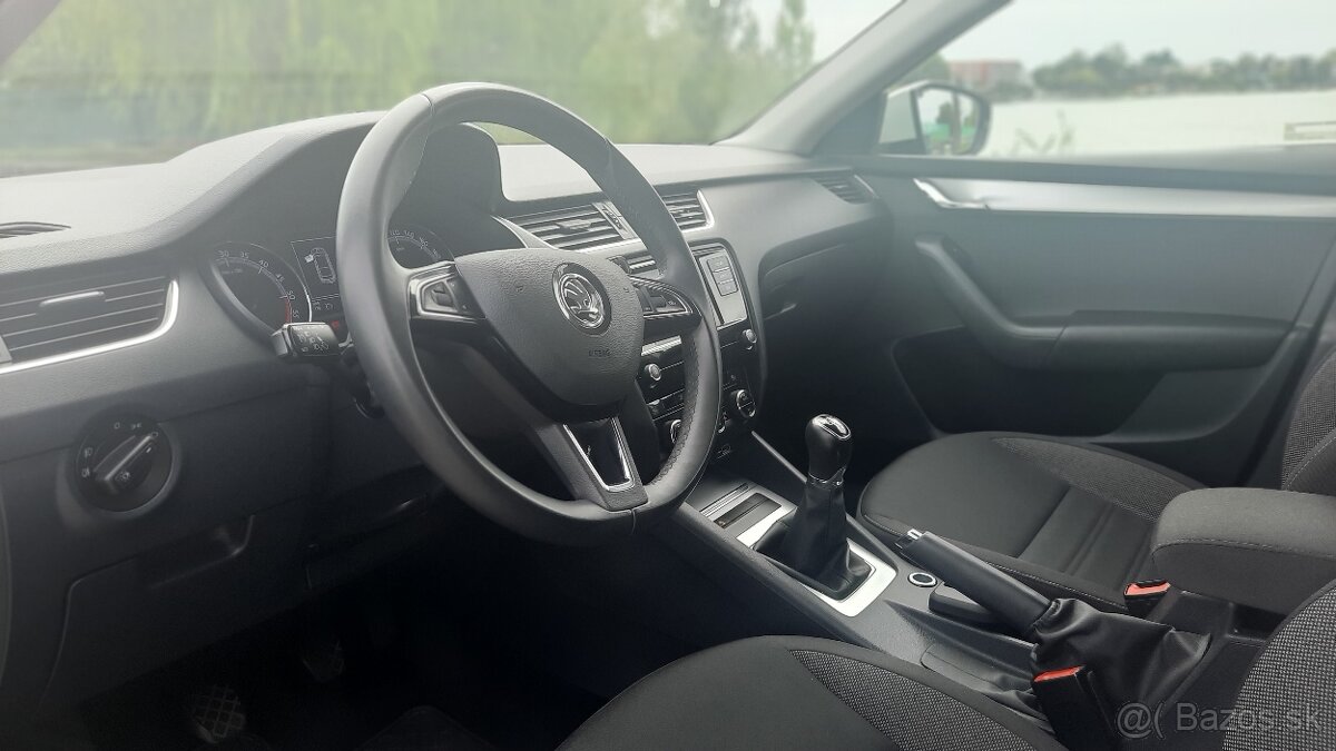 Škoda Octavia 1.6 TDI Ambient plus - 6