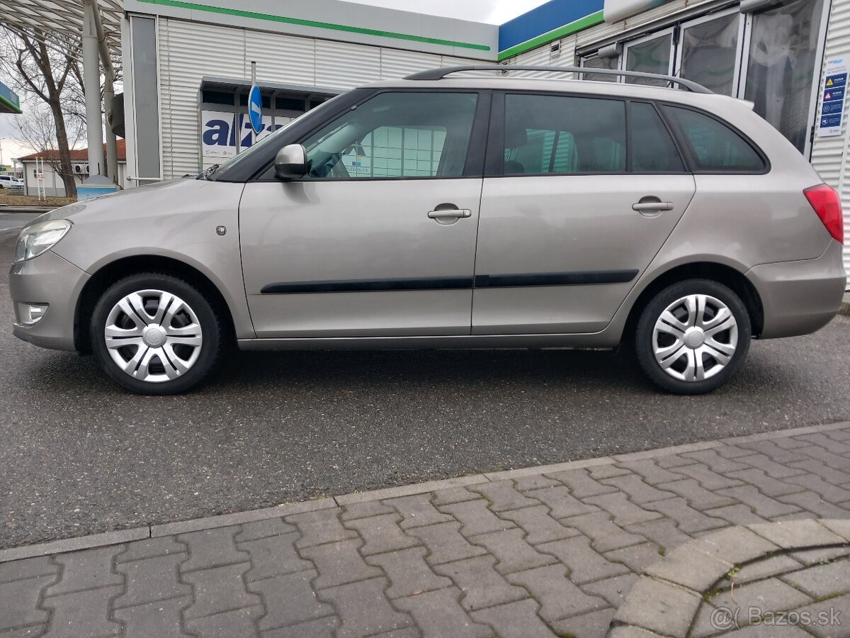 Škoda Fabia II Kombi 1.2 HTP ,51kW. Klima - 6