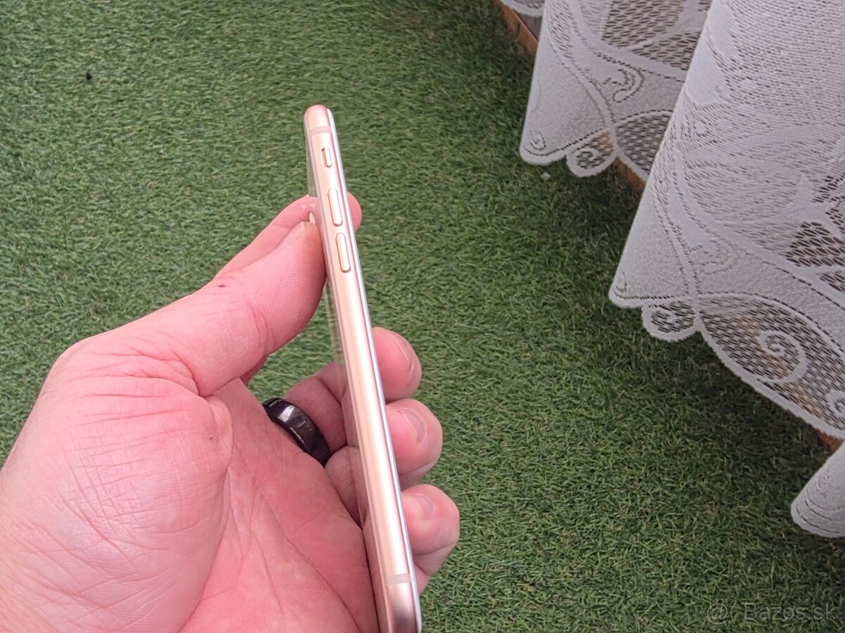 Iphone 8 64GB Gold - 6