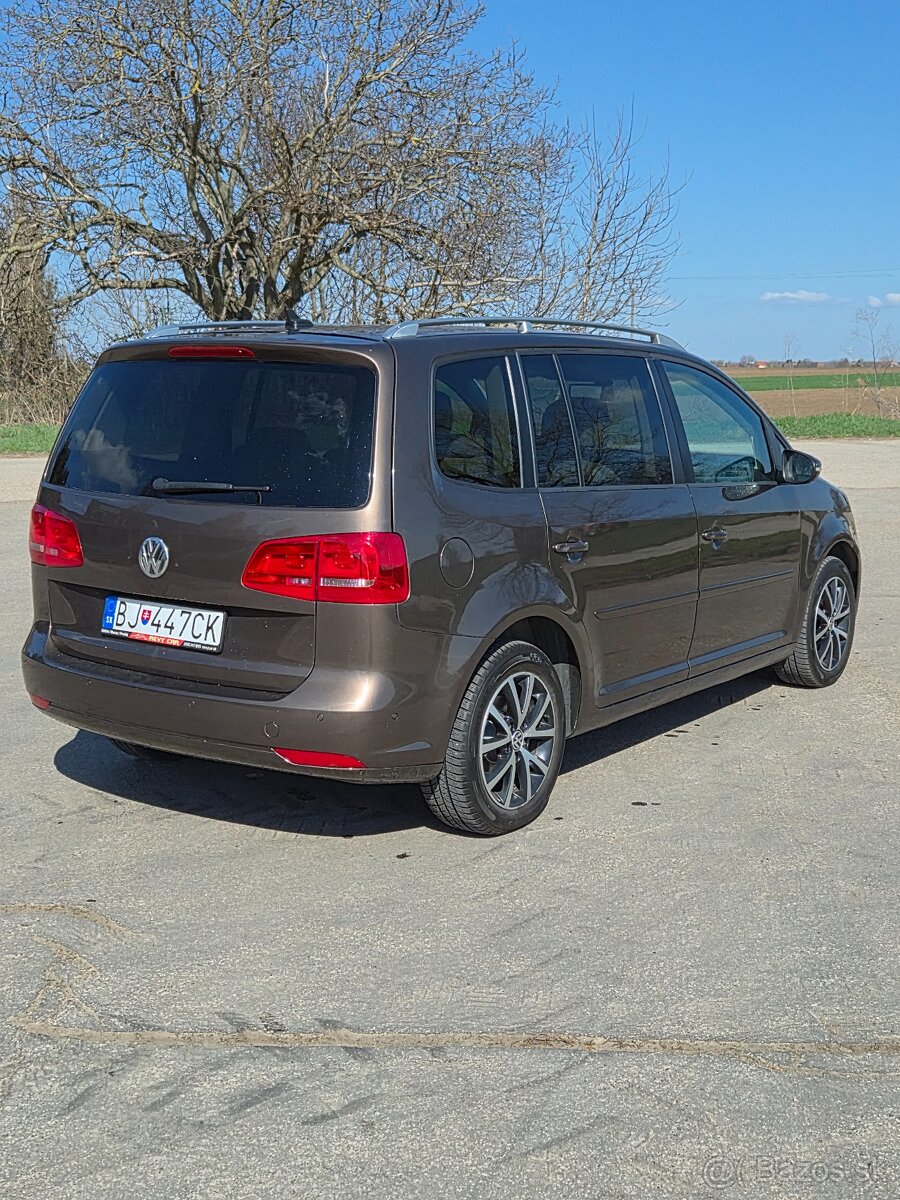 Volkswagen Touran 2.0TDI DSG Highline - 6