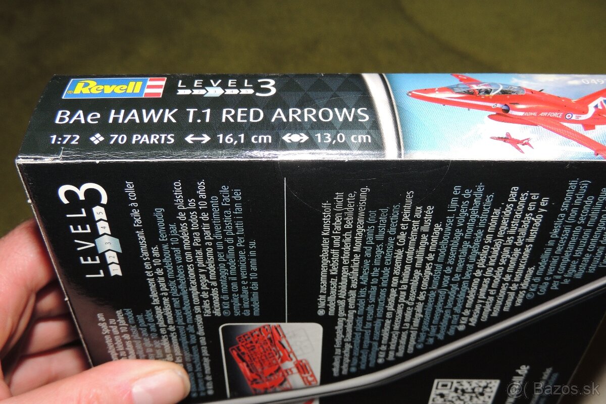 Revell 04921 BAe Hawk T.1 Red Arrows - 6