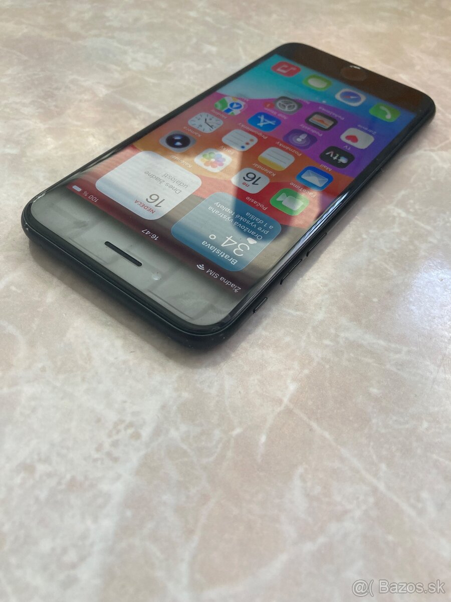 iPhone SE 2020 / Black 64GB - Dobrý stav - 6