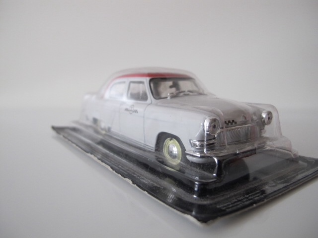 Gaz - 21 T Volga 1:43 - 6