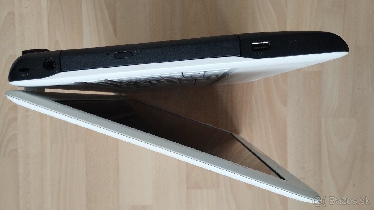 Predám notebook Toshiba - 6