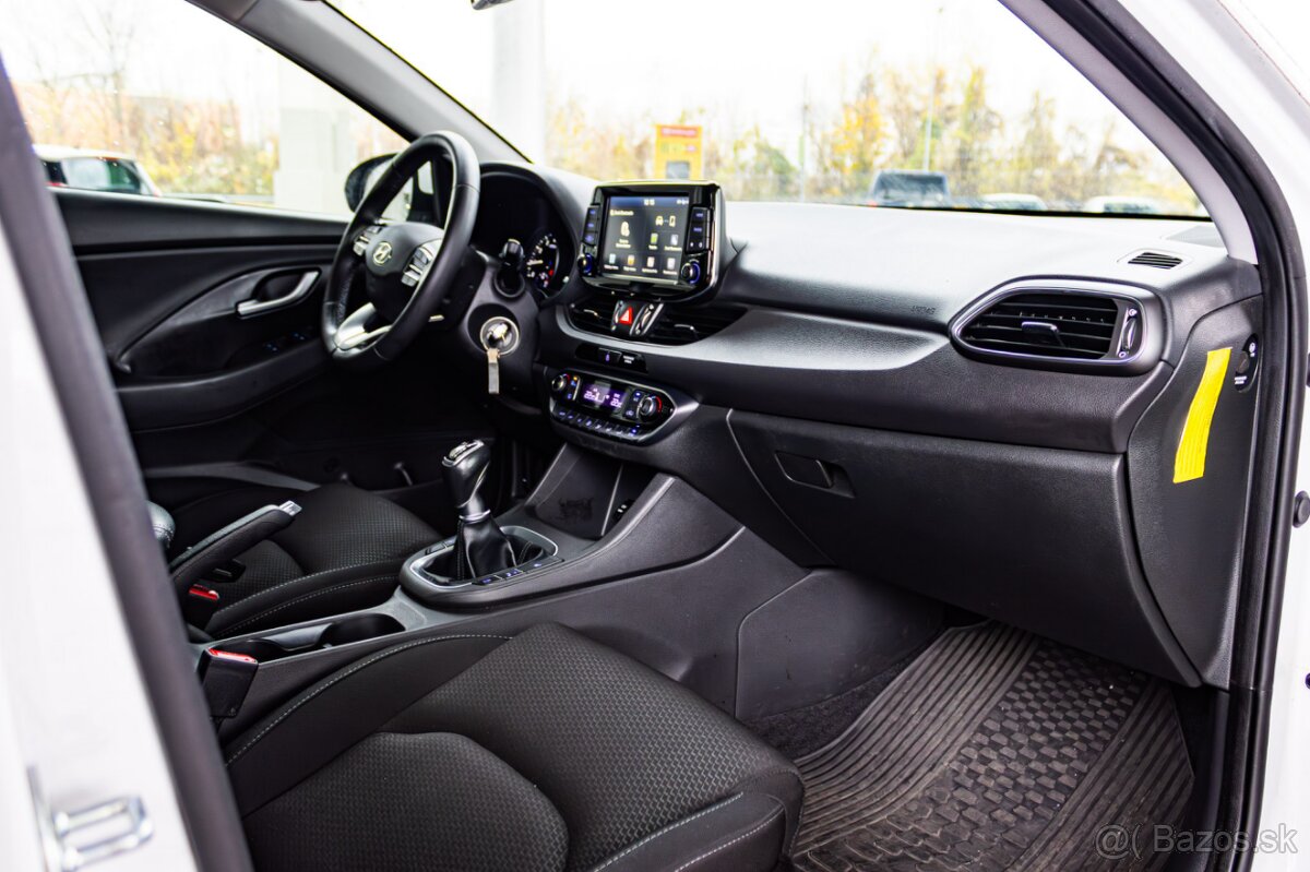 Hyundai i30 CW 1.4i 73kW / TOP STAV / 1. Majiteľ / - 6