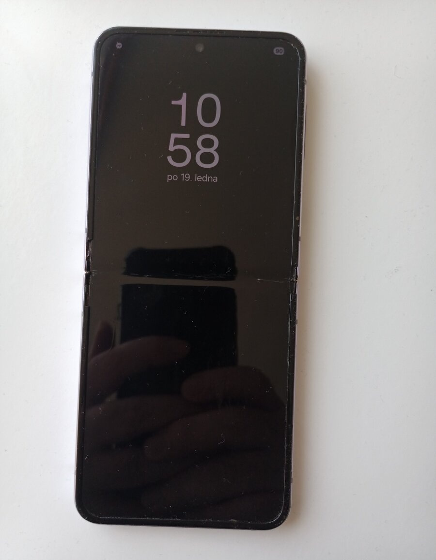Samsung Galaxy Z Flip 4 - 6