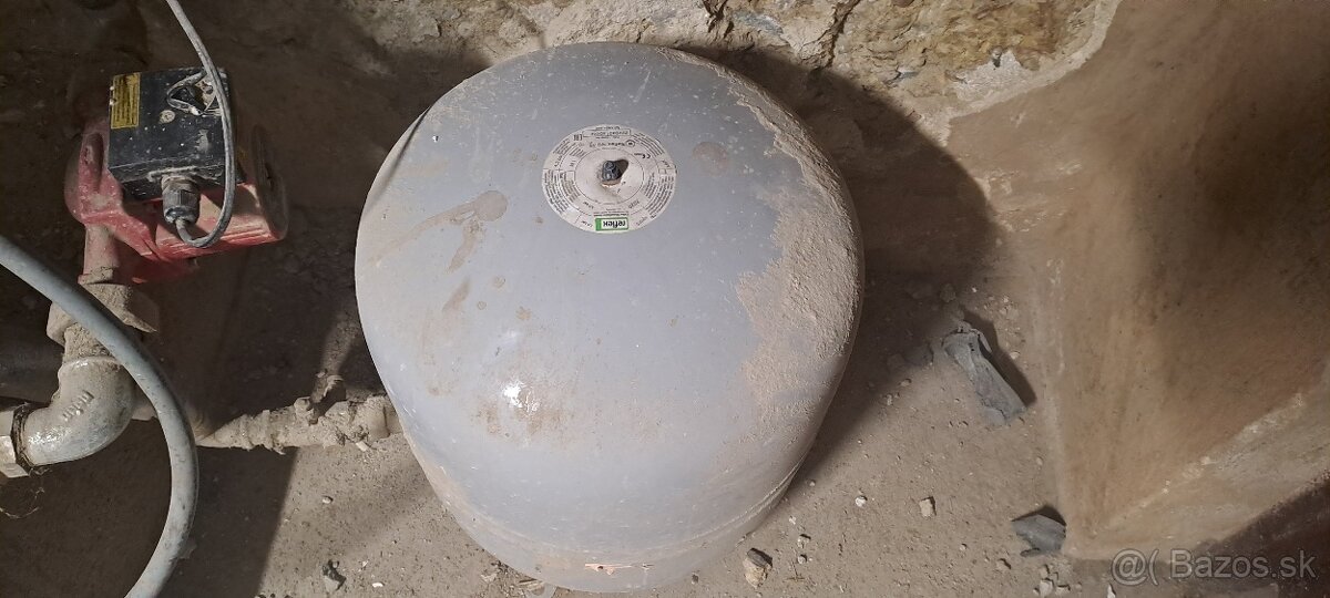 Bojler, čerpadlo a expanzná nádrž - 6