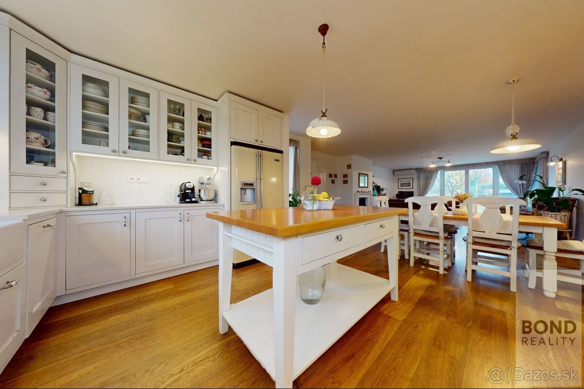 Nádherný rodinný dom v Malinove - 6