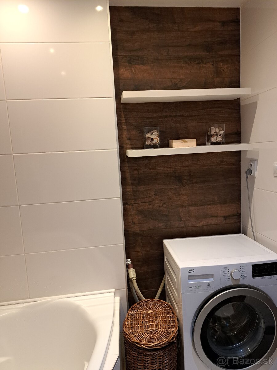 Prenajom 3 i. bytu - 6