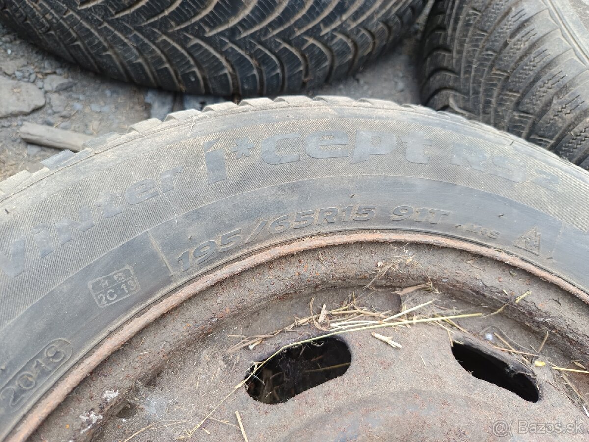 Predám zimné pneumatiky Hankook na diskoch - 6