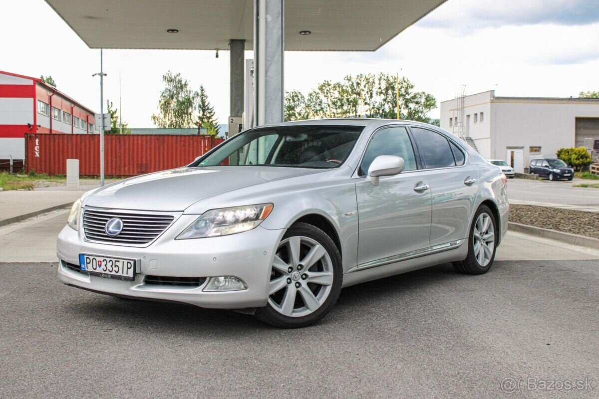 Lexus LS 600h 5.0 V8 Hybrid - 6