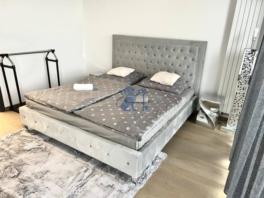 Na PRENÁJOM unikátny 2i byt v ikonickej EUROVEA Tower na 32. - 6